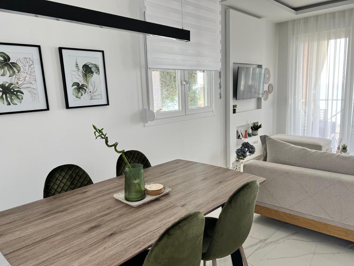 Beachfront Villa Athina Vergia Buitenkant foto