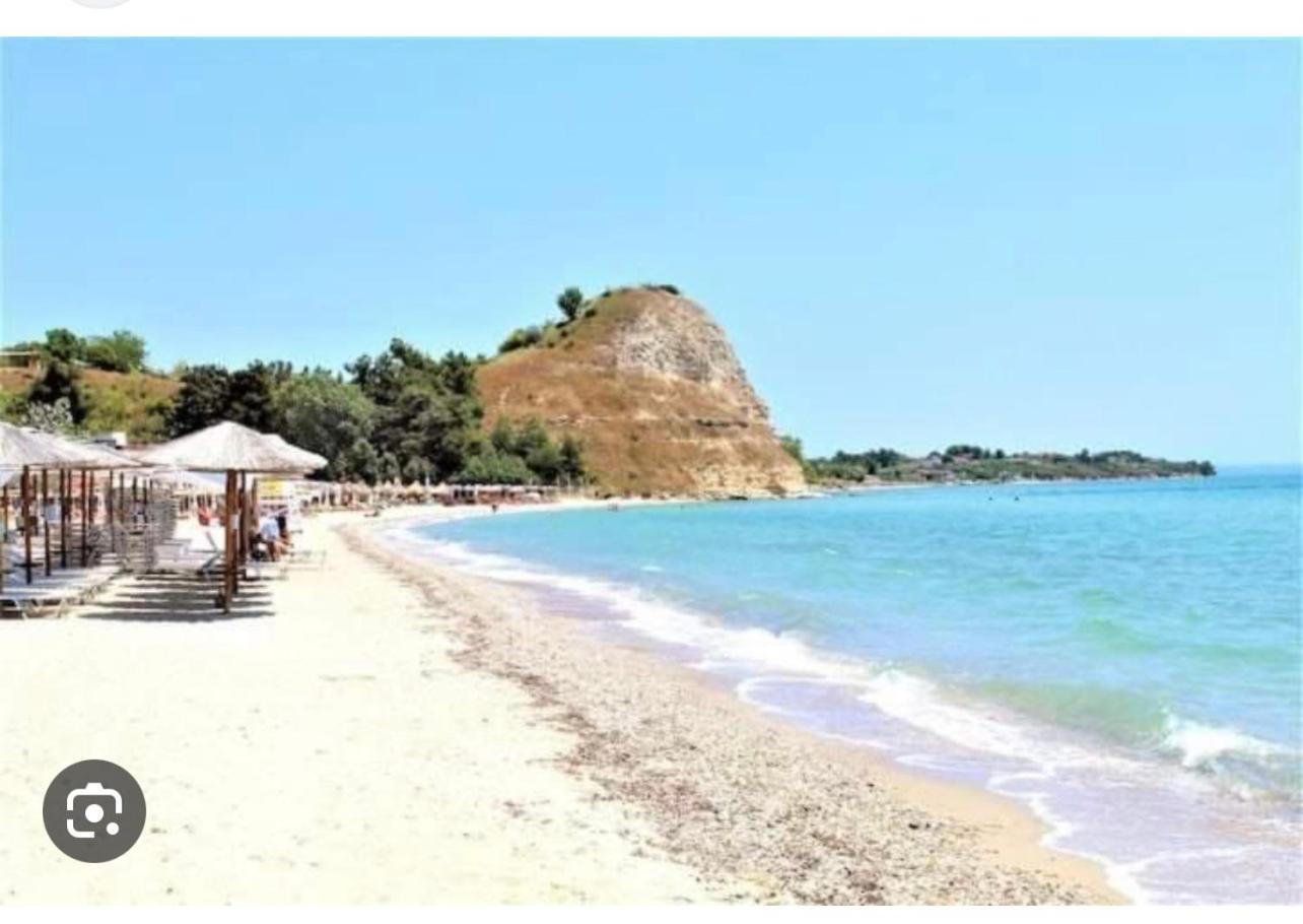 Beachfront Villa Athina Vergia Buitenkant foto