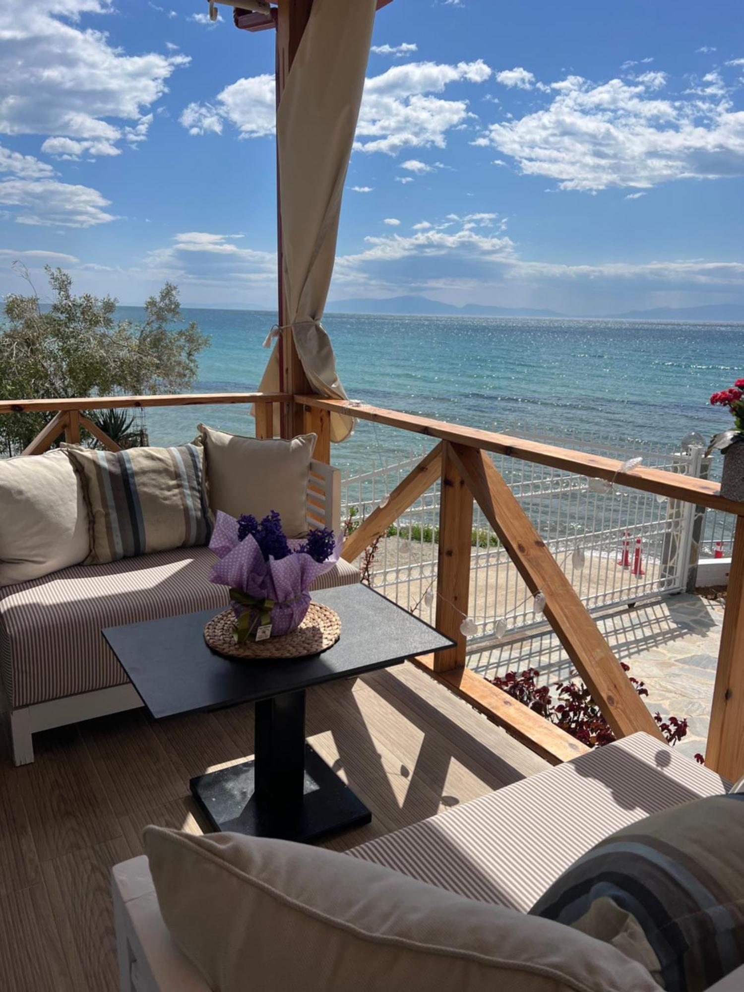 Beachfront Villa Athina Vergia Buitenkant foto